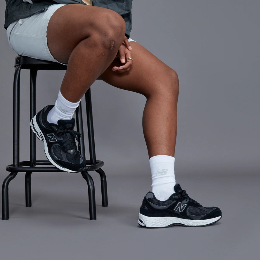 New Balance 2002R Black Gunmetal