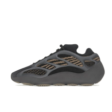 Adidas Yeezy Boost 700 V3 Clay Brown
