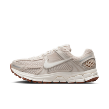 Nike Zoom Vomero 5 Light Orewood Brown