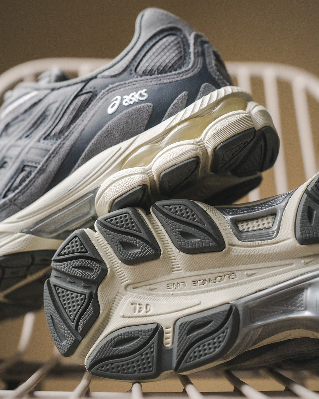 ASICS Gel-NYC Steel Grey Carrier Grey