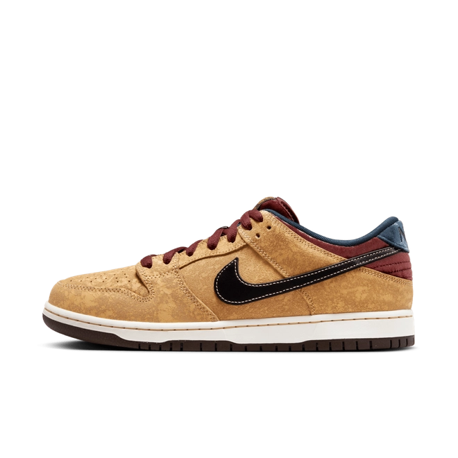 Nike SB Dunk Low City of Cinema