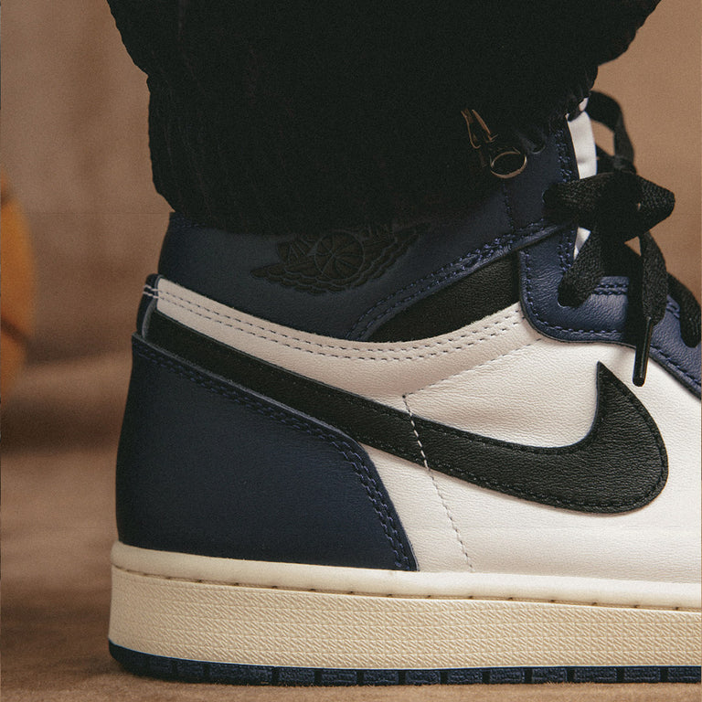 Air Jordan 1 Retro High OG Midnight Navy