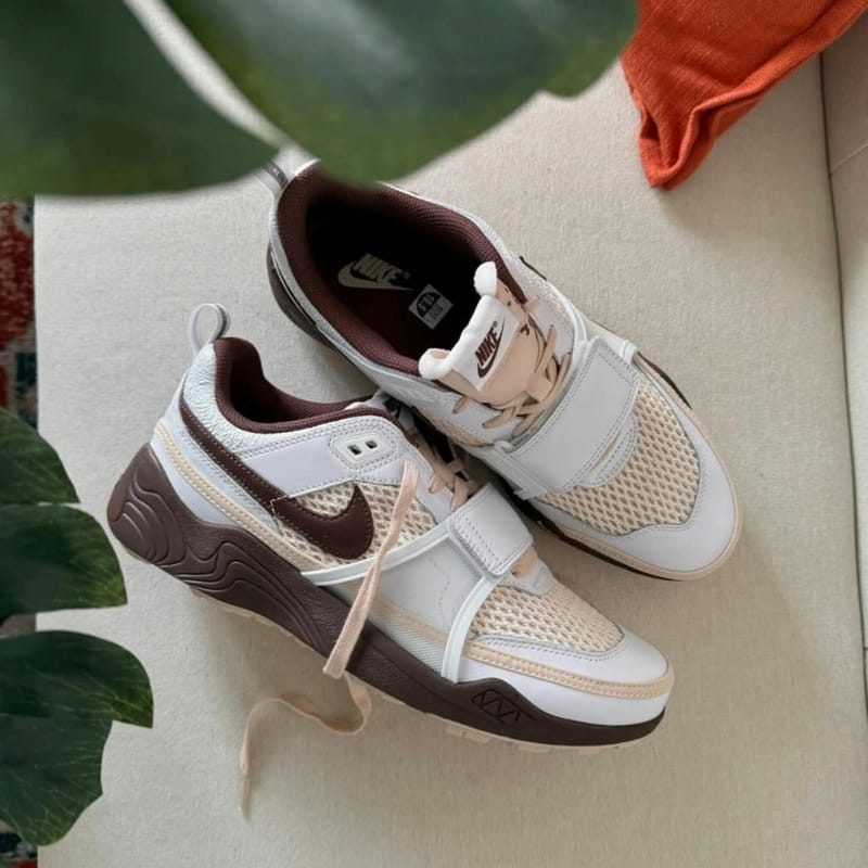 Nike Zoom Field Jaxx Travis Scott Light Chocolate