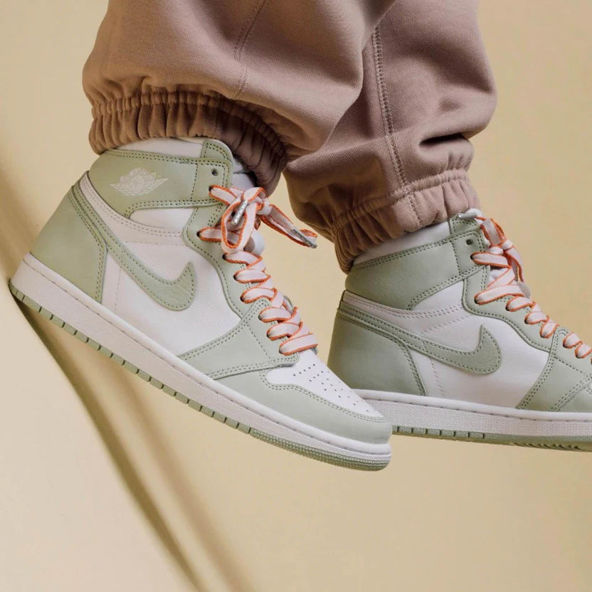 Air Jordan 1 Retro High OG Seafoam