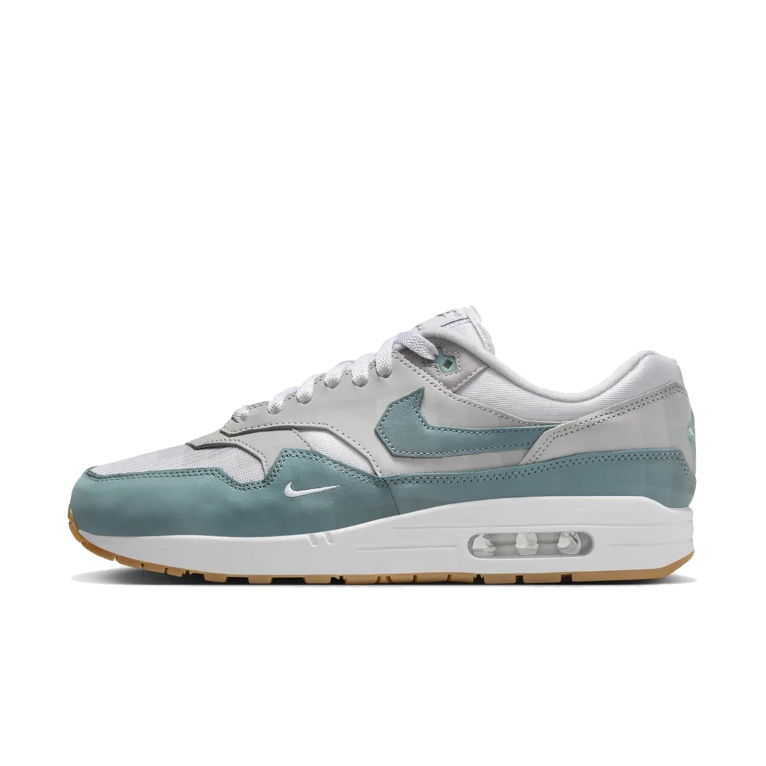 Nike Air Max 1 .SWOOSH Low Poly Adventure