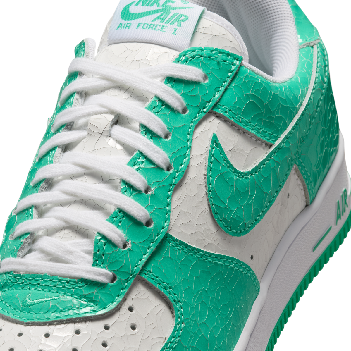 Nike Air Force 1 Low '01 Cracked Leather Menta