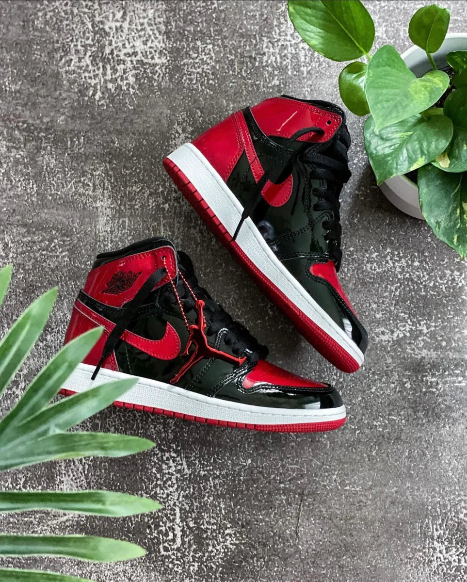 Air Jordan 1 Retro High OG Patent Bred