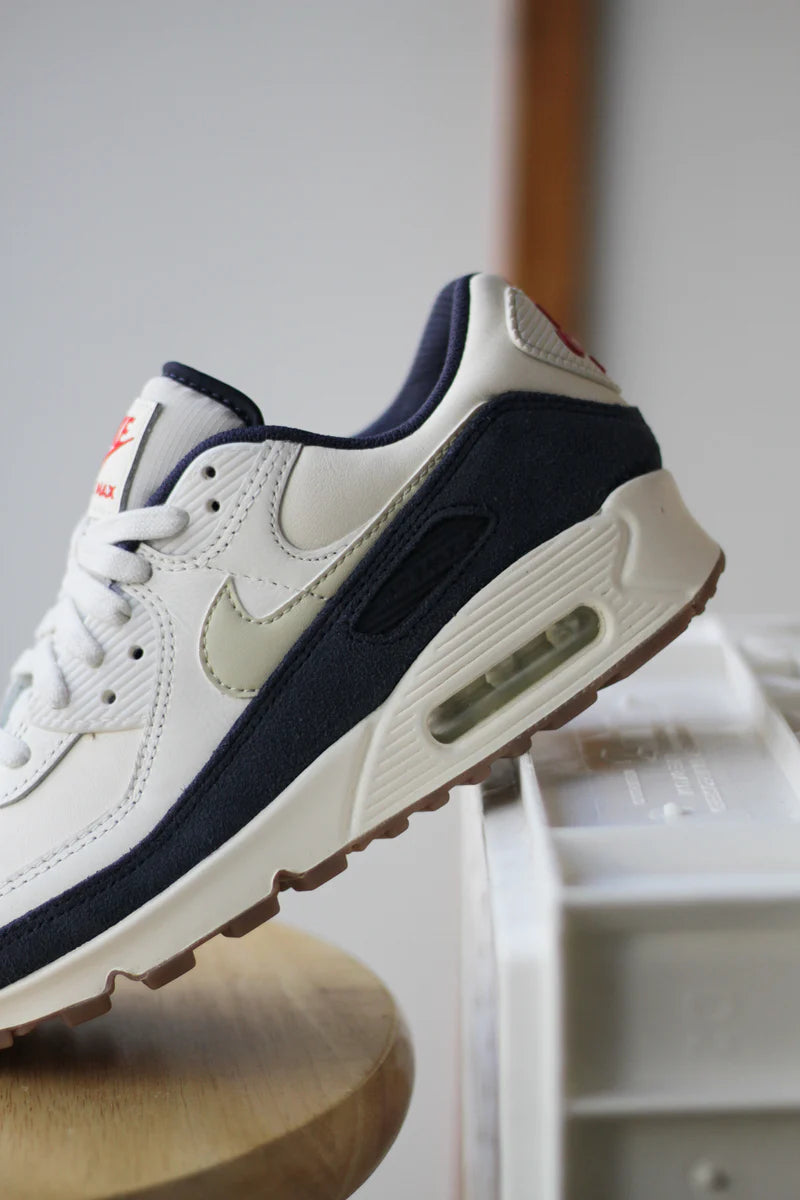 Nike Air Max 90 Rare Air Pale Ivory Thunder Blue