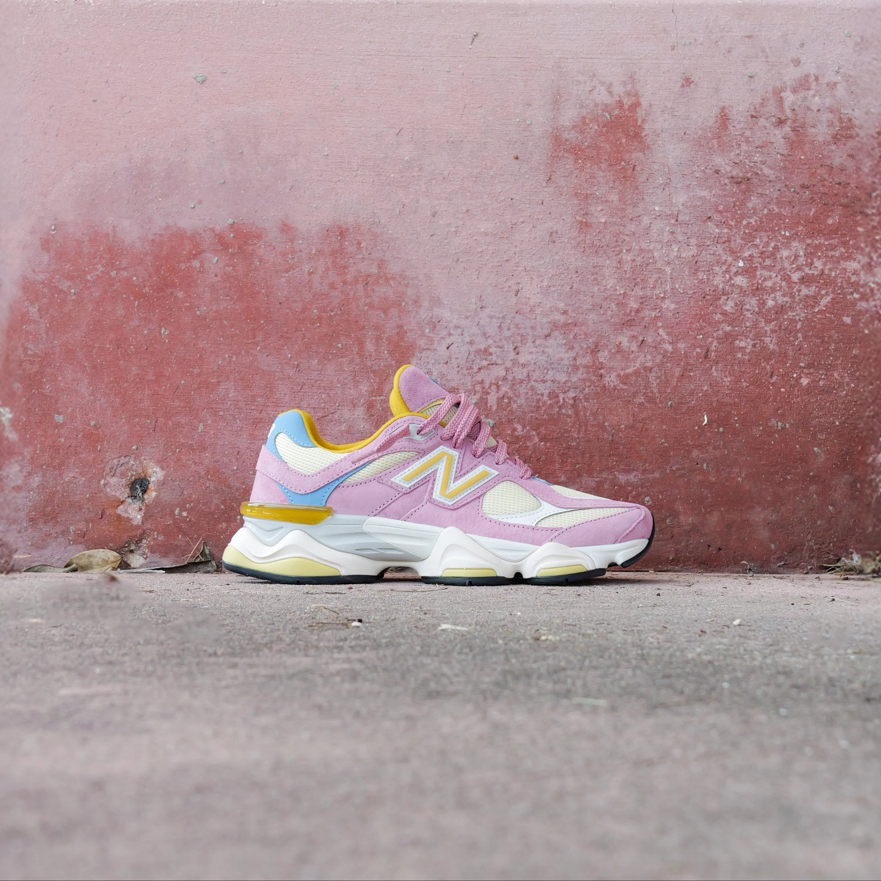 New Balance 9060 Pink Taffy Calcium