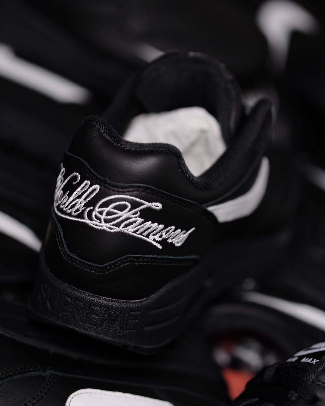 Nike Air Max 1 '87 Supreme Black White