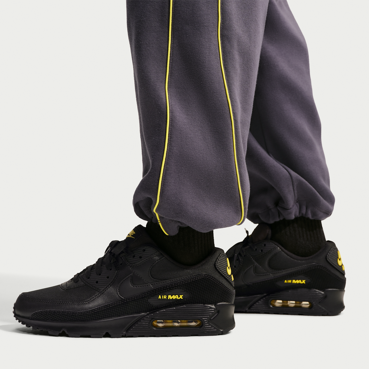 Nike Air Max 90 Batman (2026)