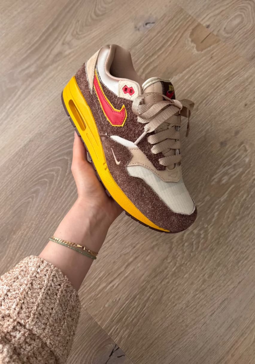 Nike Air Max 1 .SWOOSH Low Poly Big Head Origins