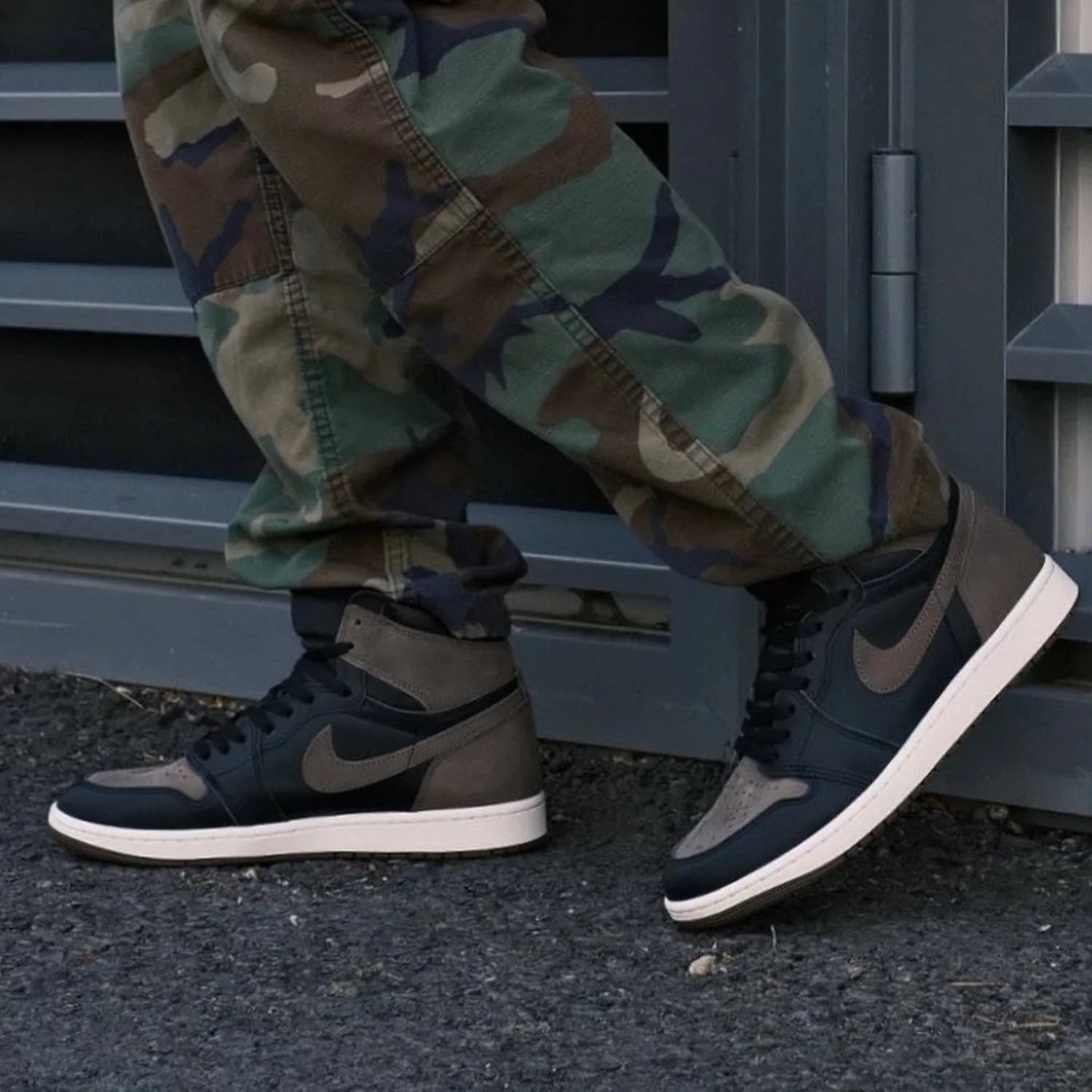 Air Jordan 1 Retro High OG Palomino