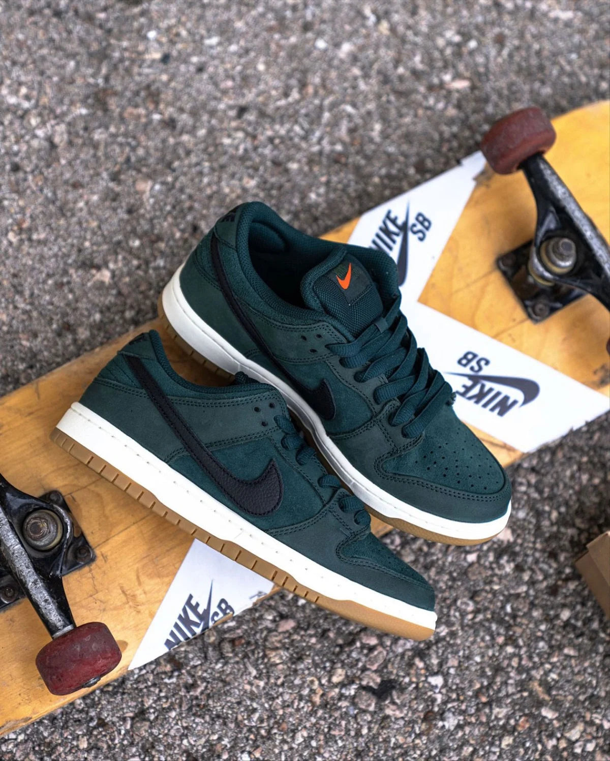 Nike SB Dunk Low Pro Deep Fir