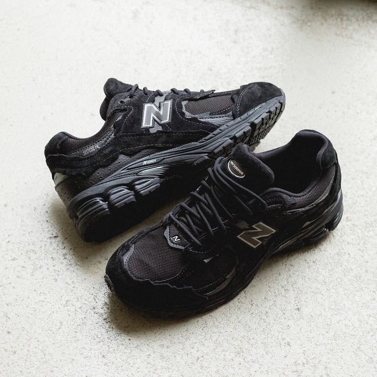 New Balance 2002R Protection Pack Black