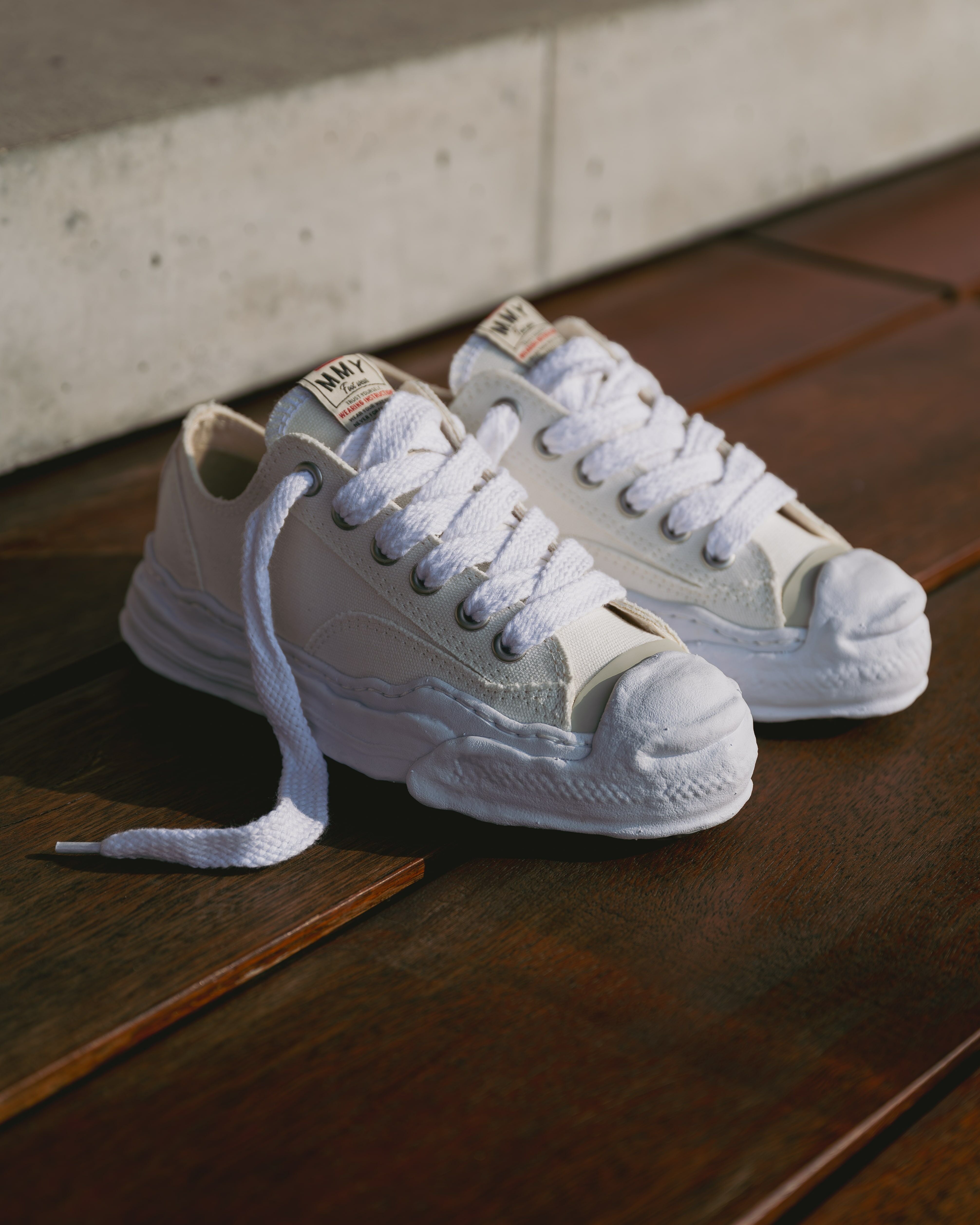 Maison Mihara Yasuhiro Hank OG Sole Canvas Low White