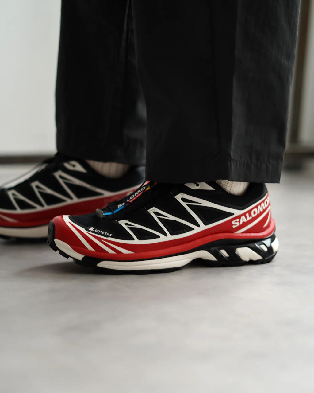 Salomon XT-6 Gore-Tex Black Flame Scarlet