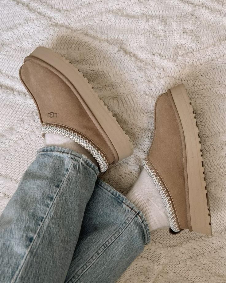 UGG Tazz Slipper Sand (W)