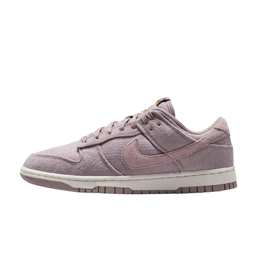 Nike Dunk Low Now Accepting All Flowers Black (W)