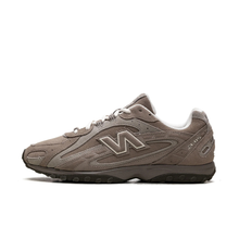 New Balance 204L Mushroom Arid Stone
