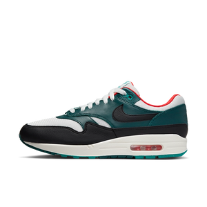 Nike Air Max 1 LeBron James Liverpool F.C.
