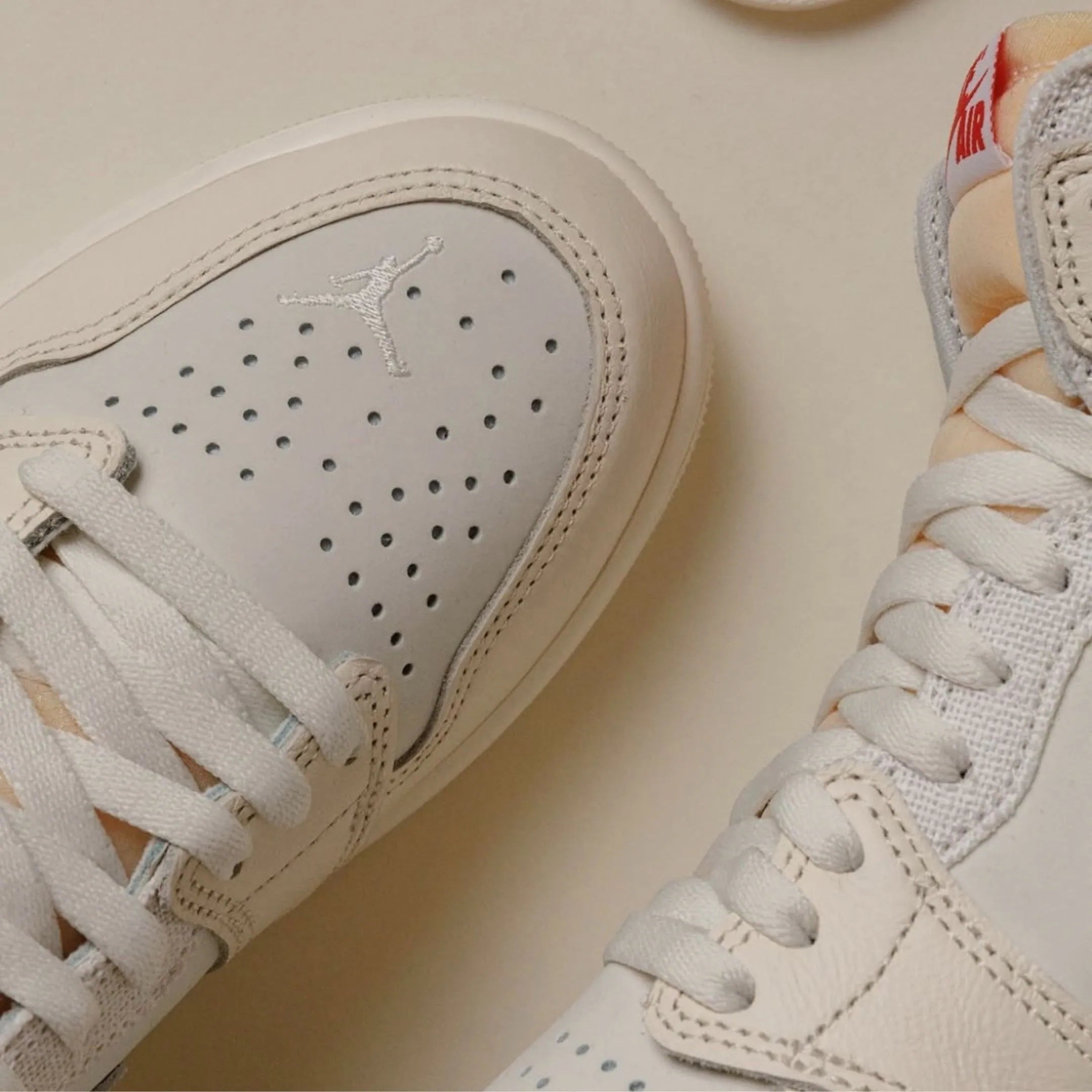 Air Jordan 1 Retro High OG Sail University Red