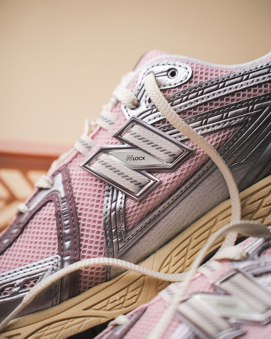 New Balance 1906R Rose Sugar Silver