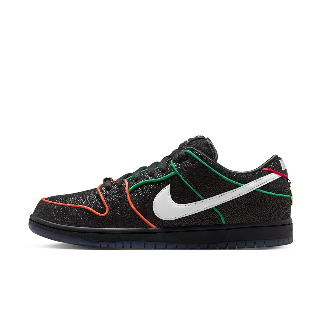 Nike SB Dunk Low Bronx Girls Skate