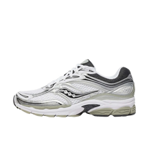 Saucony ProGrid Omni 9 White Sage