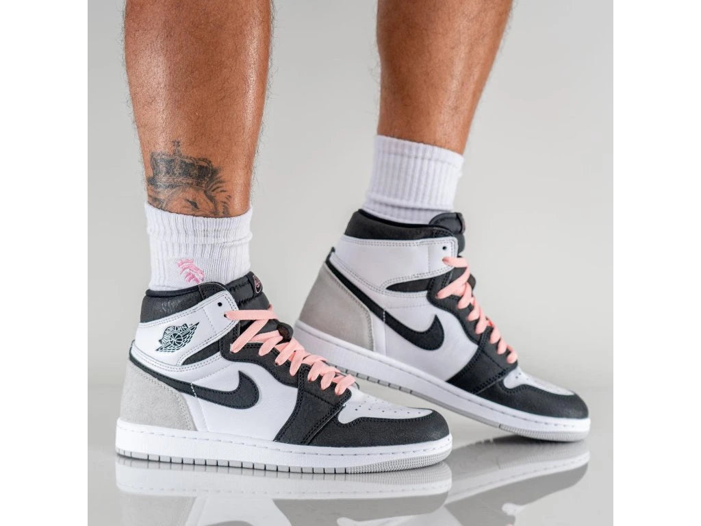 Air Jordan 1 Retro High OG Bleached Coral
