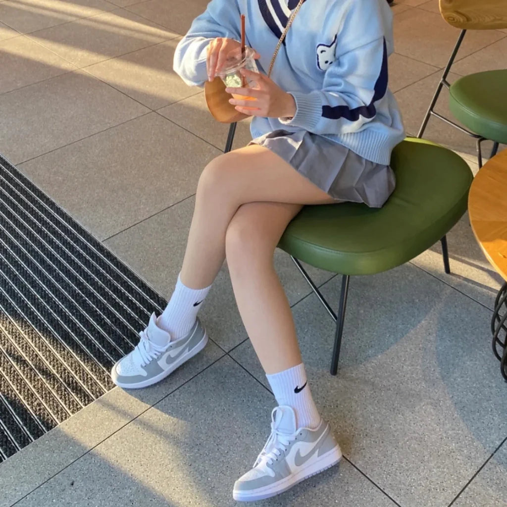Air Jordan 1 Low Wolf Grey (W)