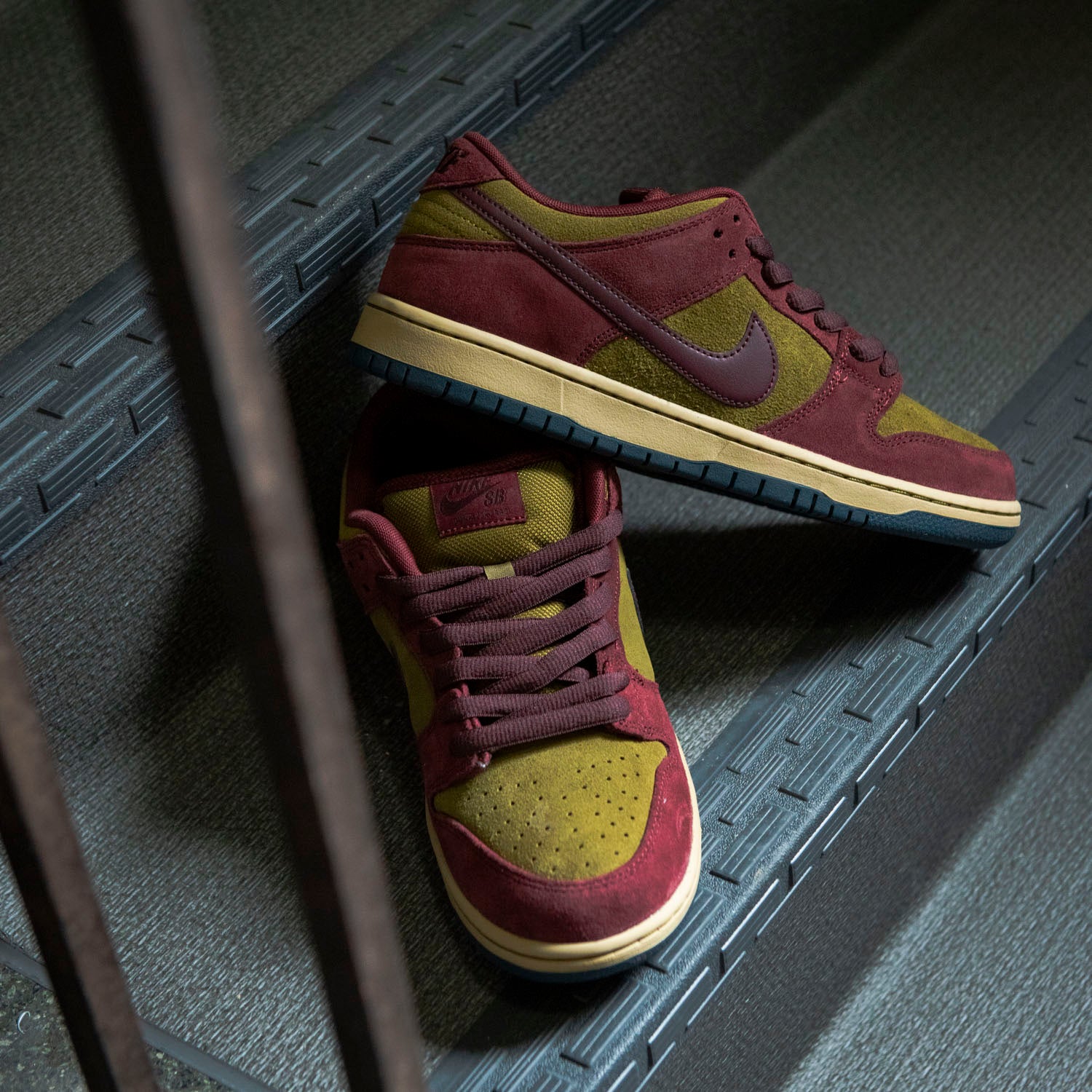 Nike SB Dunk Low Dark Team Red Olive Flak