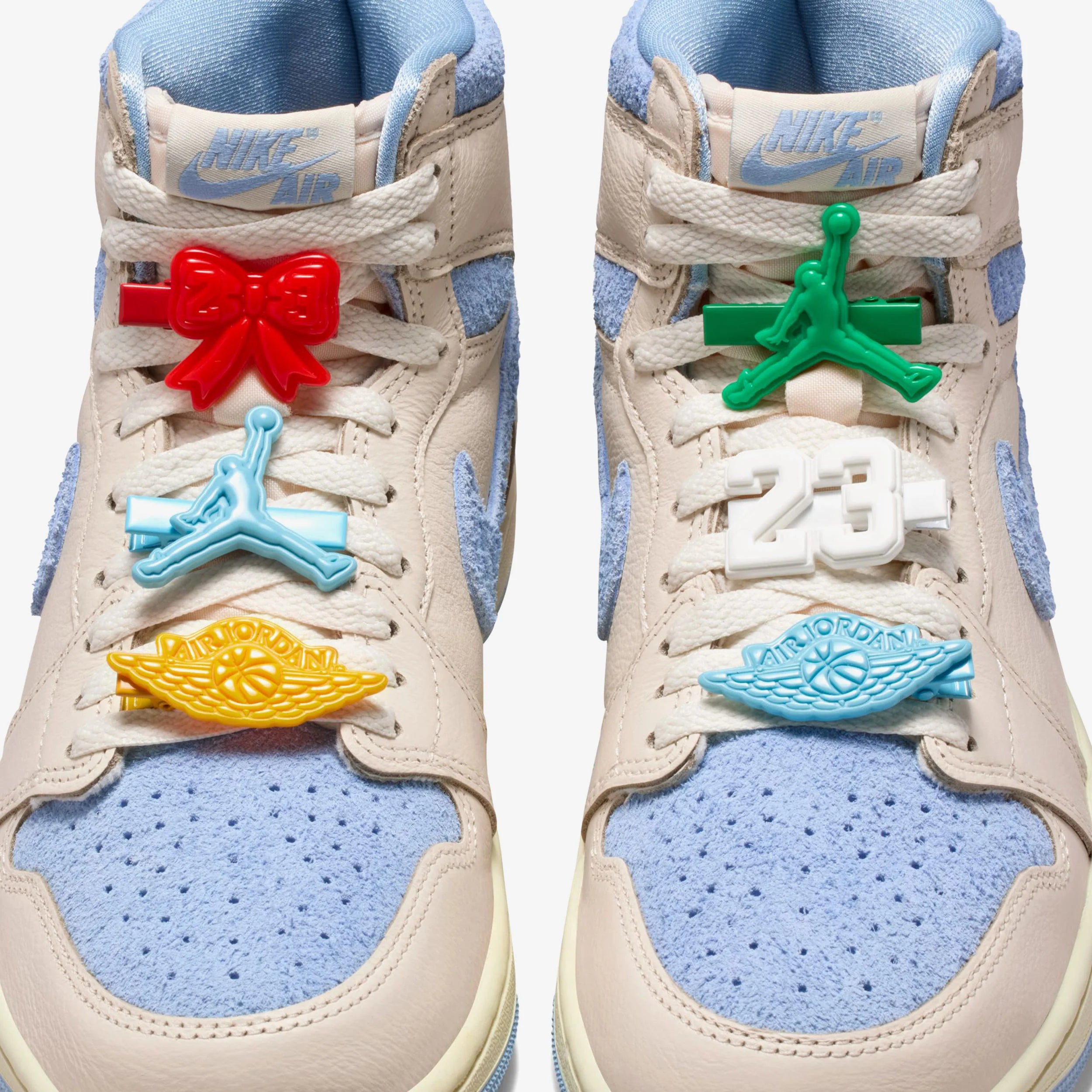 Air Jordan 1 Retro High OG Pale Ivory Psychic Blue