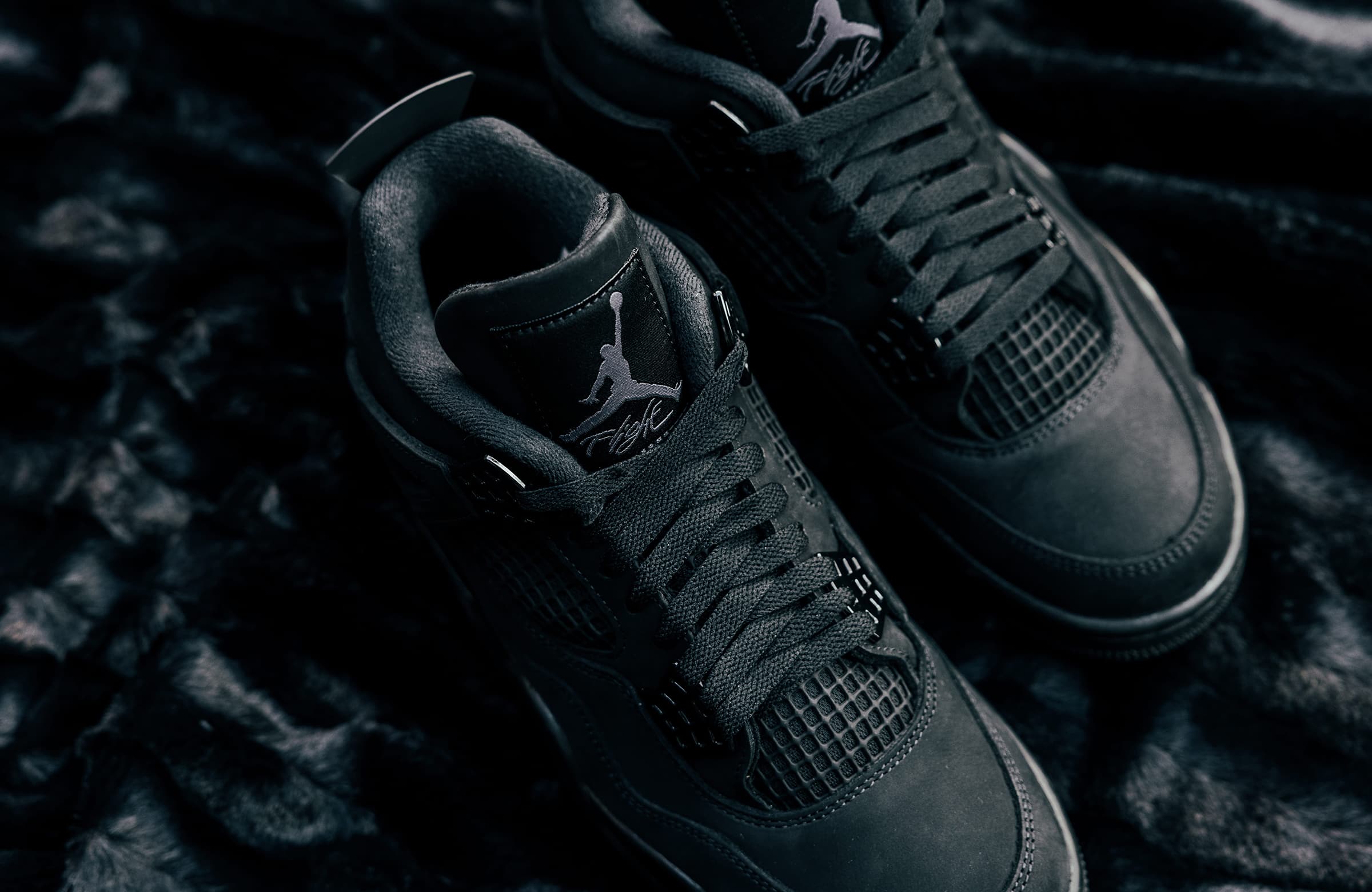 jordan 4s blackcats