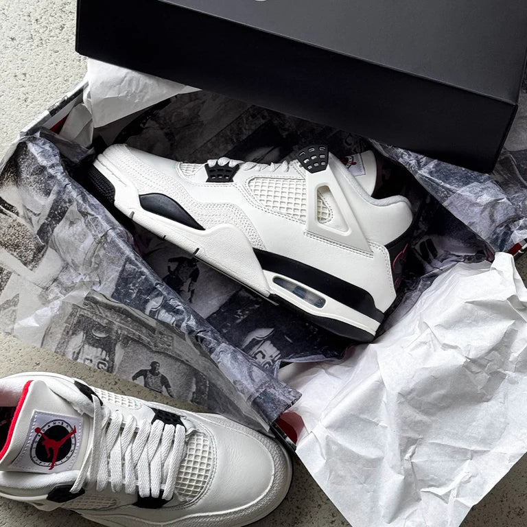 Air Jordan 4 Retro Flight Club (GS)