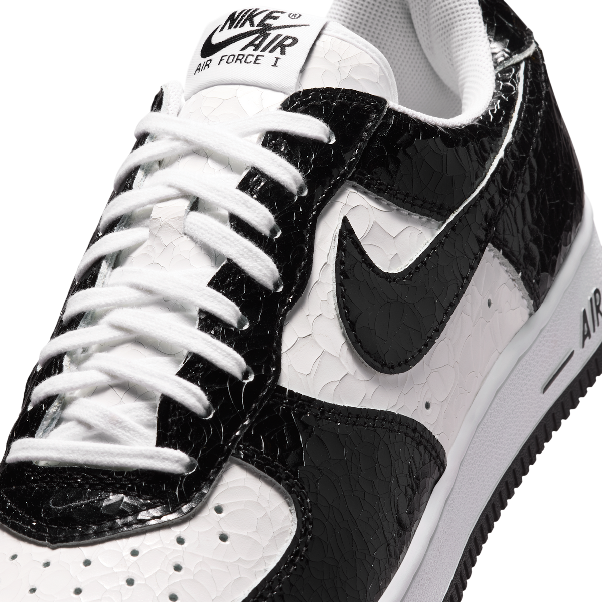 Nike Air Force 1 Low '01 Cracked Leather Black White