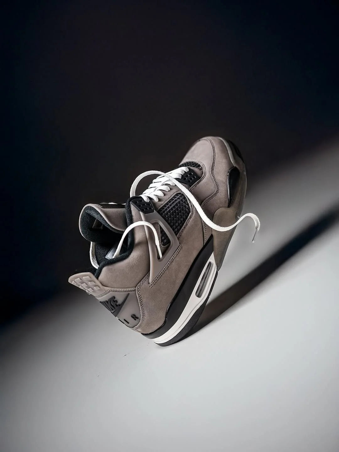 Air Jordan 4 Retro Cave Stone
