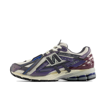 New Balance 1906A Inkwell Sea Salt