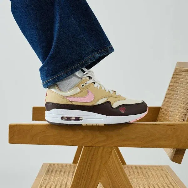 Nike Air Max 1 Valentine's Day (W)