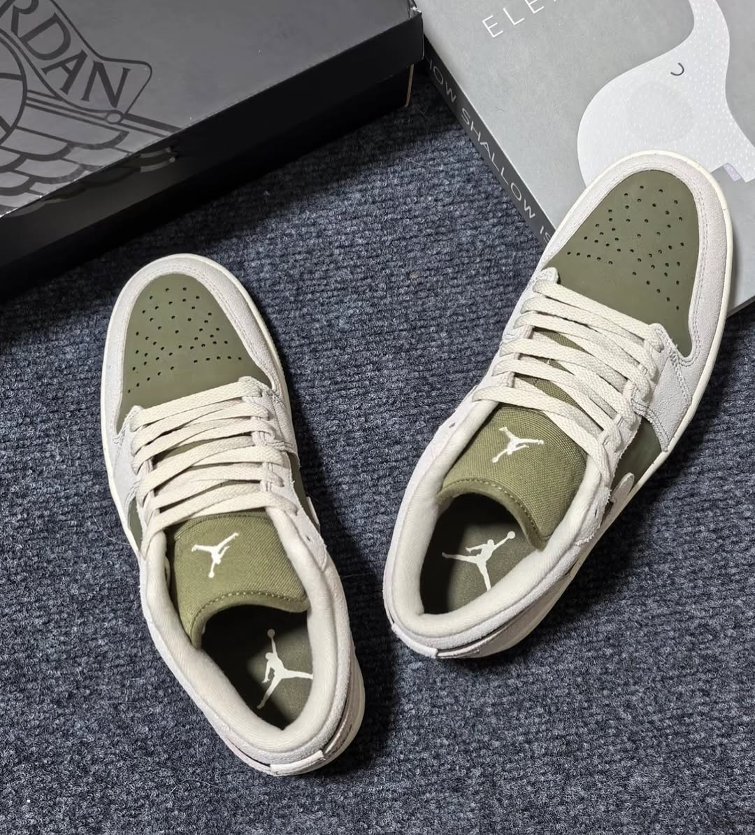 Air Jordan 1 Low SE Medium Olive Sail