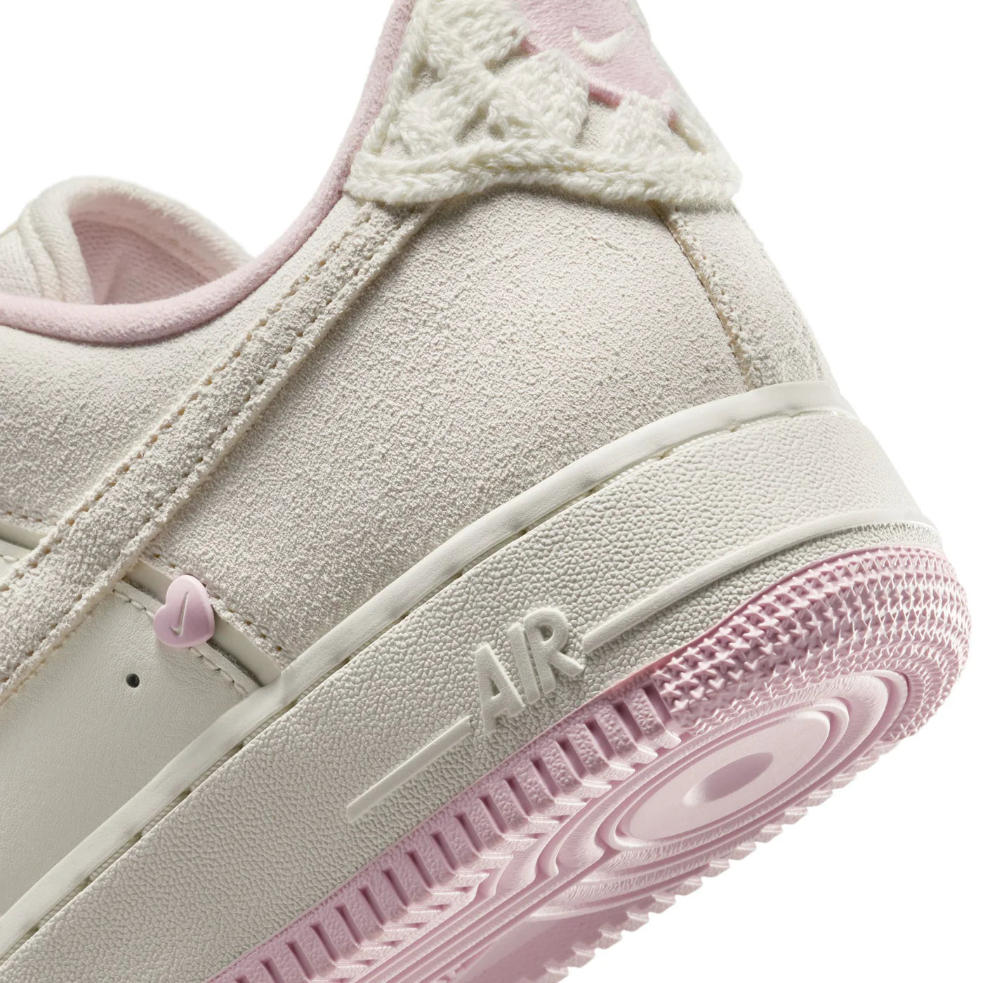 Nike Air Force 1 Low Valentine's Day (2025)