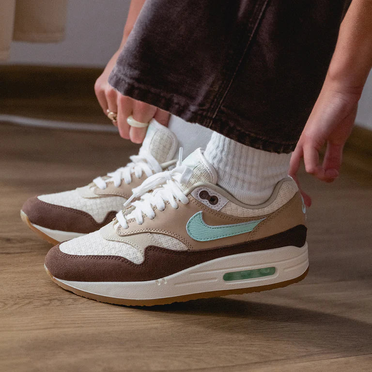 Nike Air Max 1 Crepe Hemp Brown