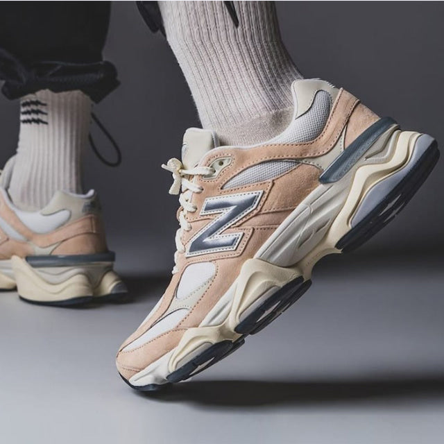 New Balance 9060 Vintage Rose
