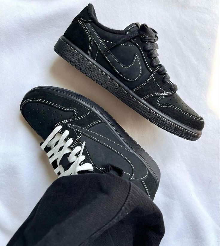 Air Jordan 1 Retro Low OG SP Travis Scott Black Phantom | 14-dagen