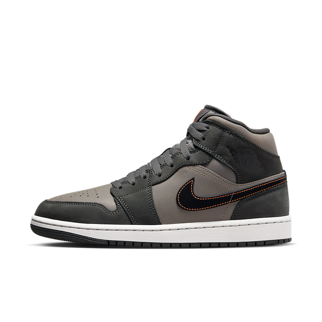 Air Jordan 1 Mid SE Night Stadium