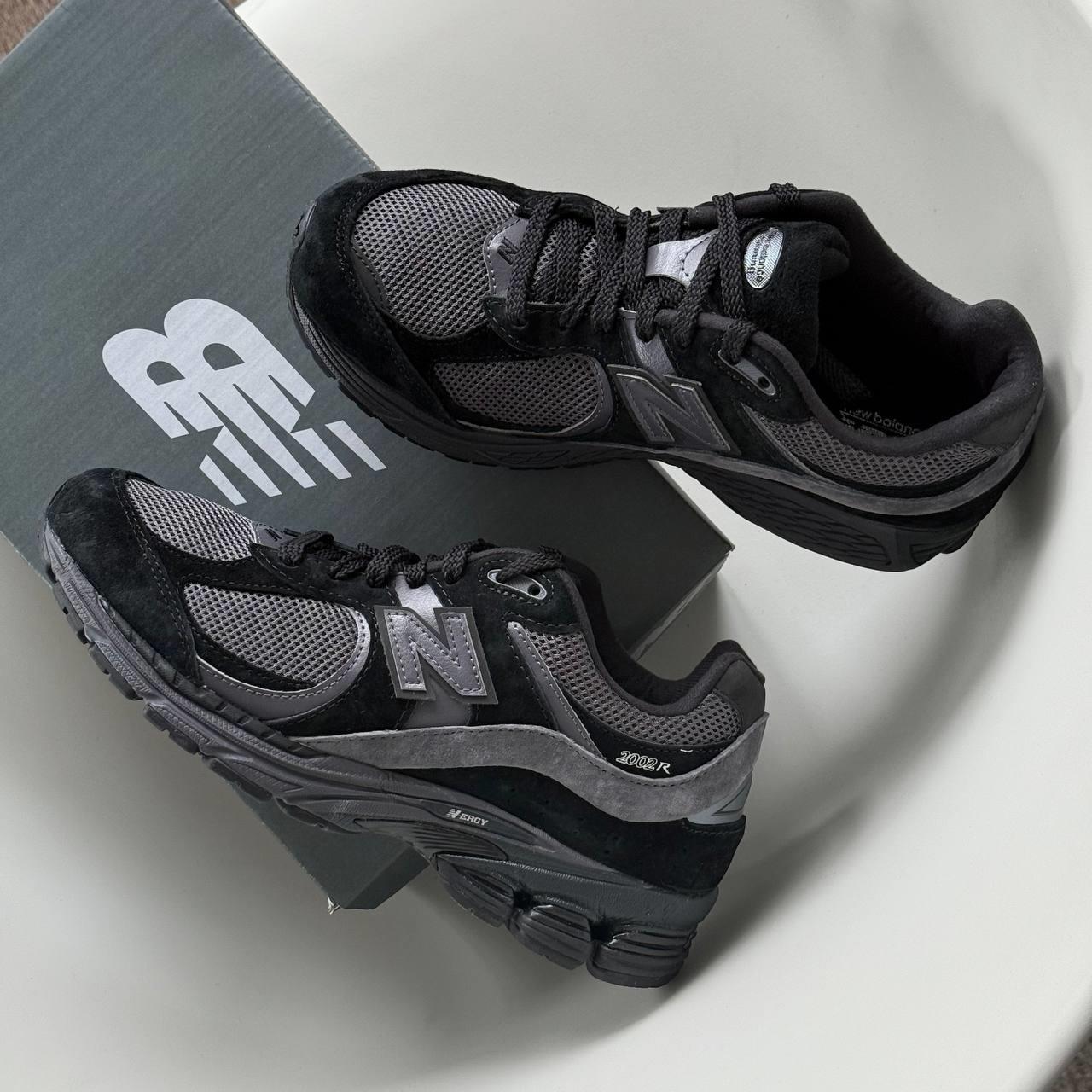 New Balance 2002R Black Dark Grey