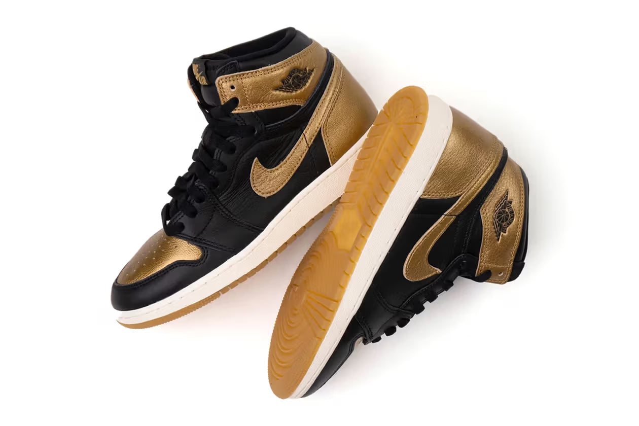 Air Jordan 1 Retro High OG Black Metallic Gold