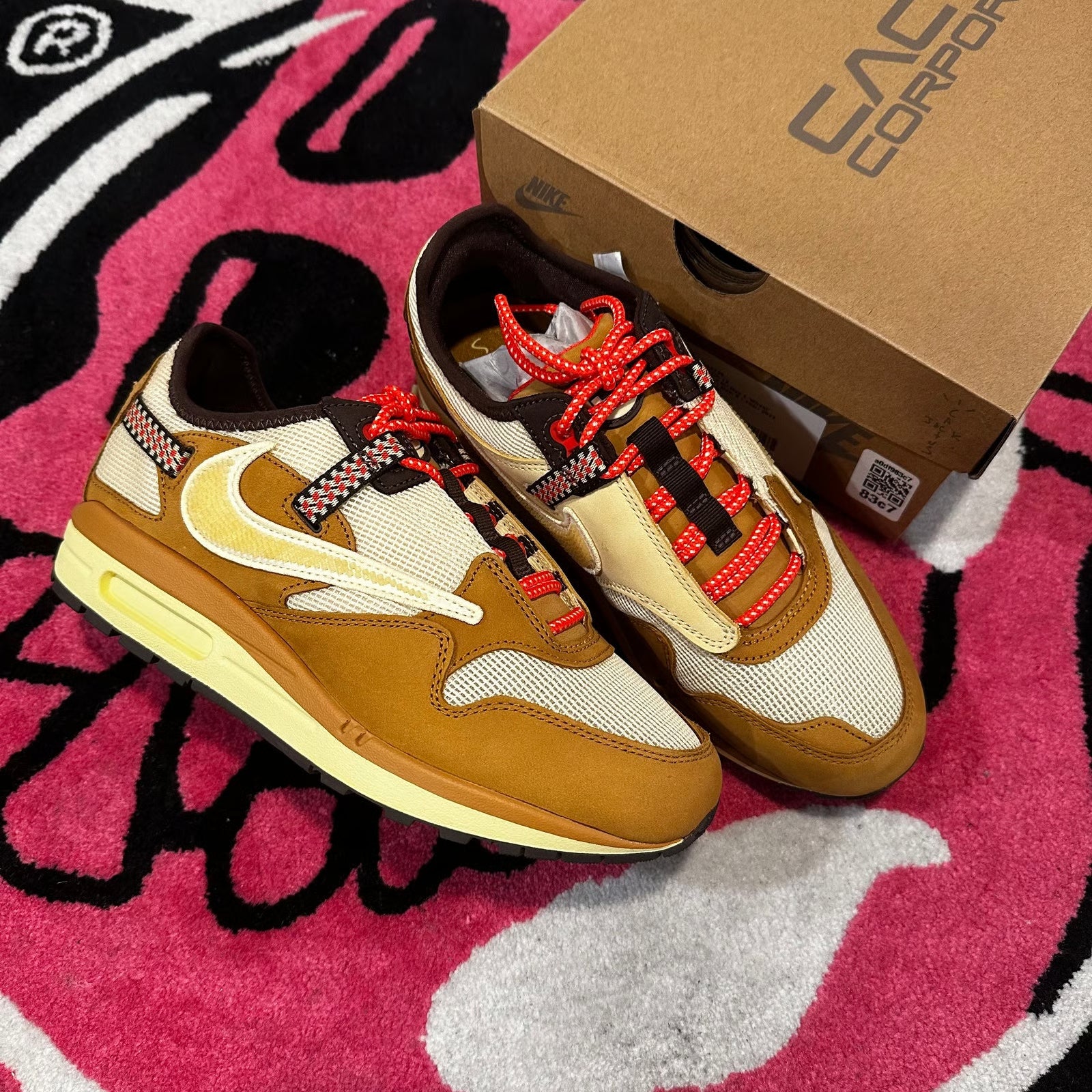 Nike Air Max 1 Travis Scott Cactus Jack Wheat Lemon Drop
