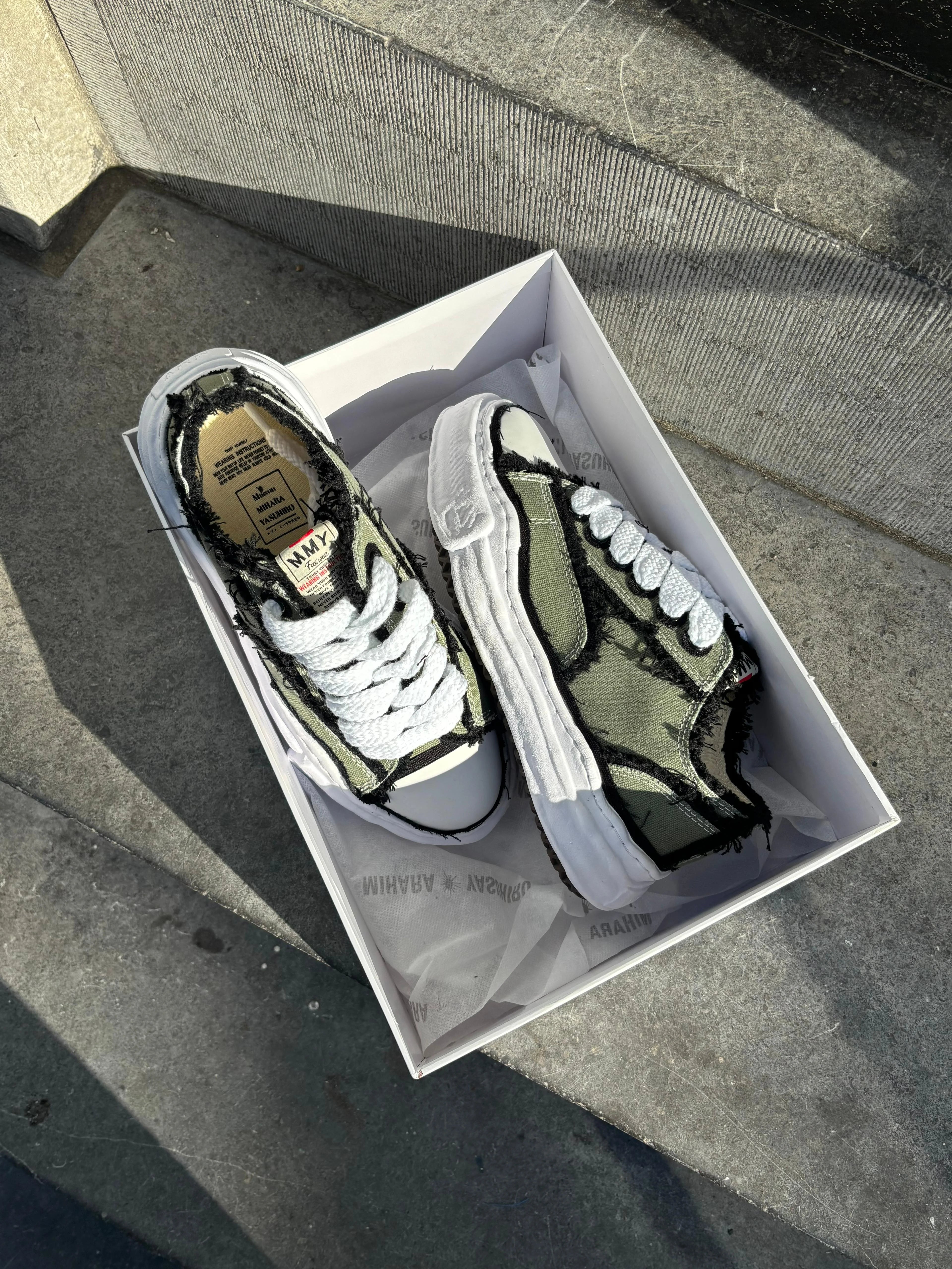 Maison Mihara Yasuhiro Peterson OG Sole Canvas Low Frayed Khaki