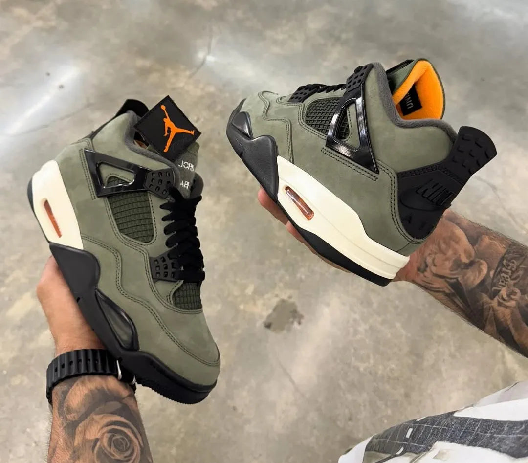 Air Jordan 4 Retro OG SP Undefeated